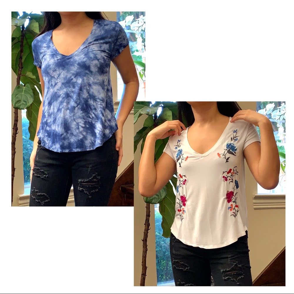 American Eagle V-neck tees BUNDLE